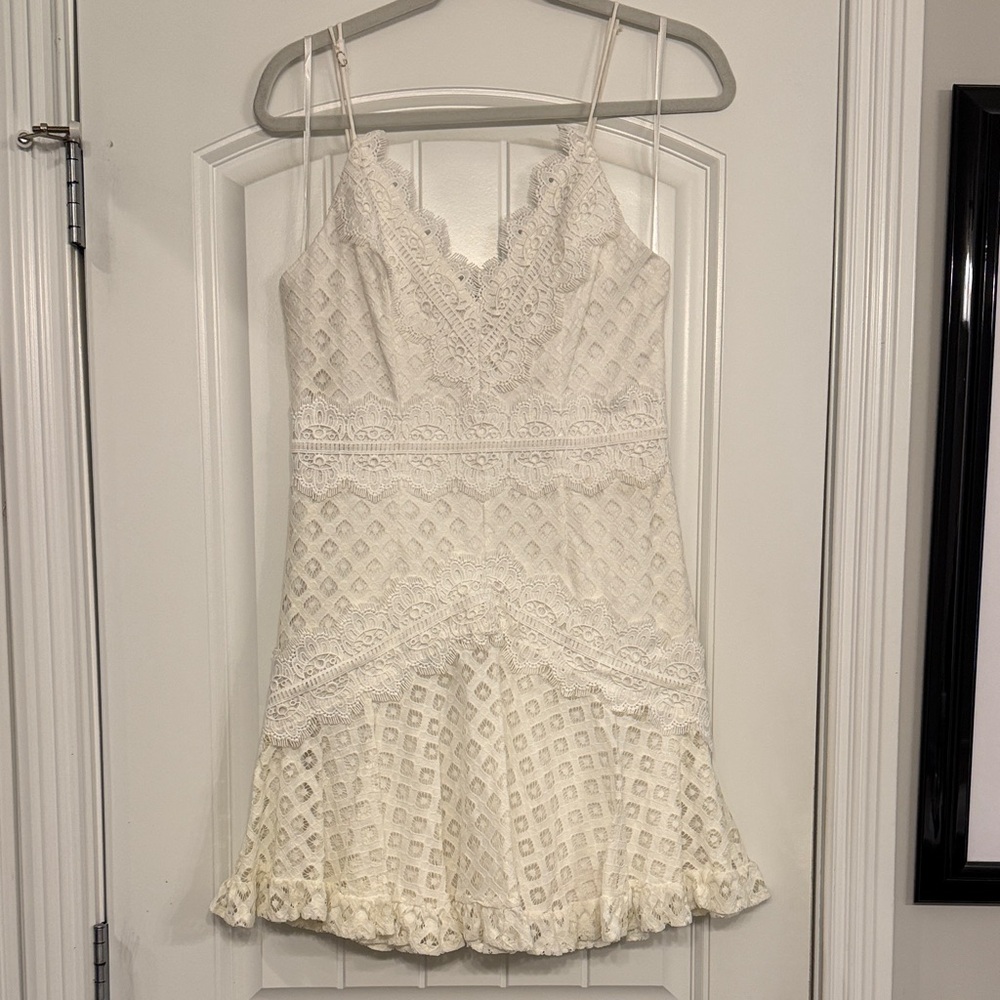 Selfie Leslie Elegant Cream Lace Dress, Size M (AUS 10)